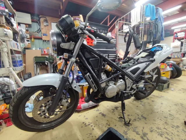 TW200（2JL）の社外DC-CDI – HY GARAGE